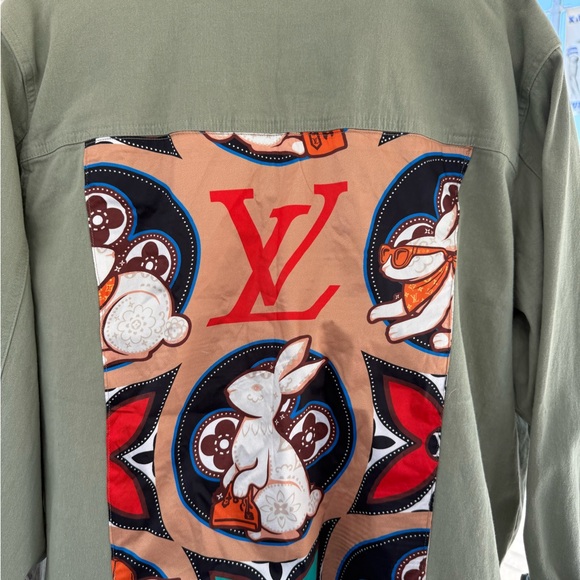 Louis Vuitton Olive Jacket with Vibrant Pattern - Picture 2 of 9